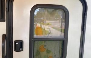 Roxy's Pet Friendly Camper Rental