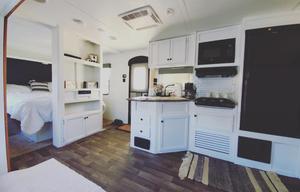2016 Keystone RV Hideout 242LHS