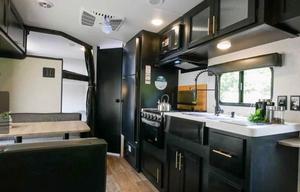 Go camping - Forest River RV Cherokee Grey Wolf