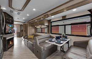North Cascades Bounder | Luxury | Spacious | Vegas