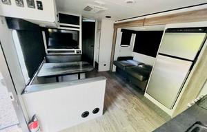 Cozy Bunkhouse | Sleeps 8 | Family+Pet Friendly