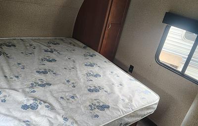 2015 Vengeance Super Sport 31V RV rental photo 2