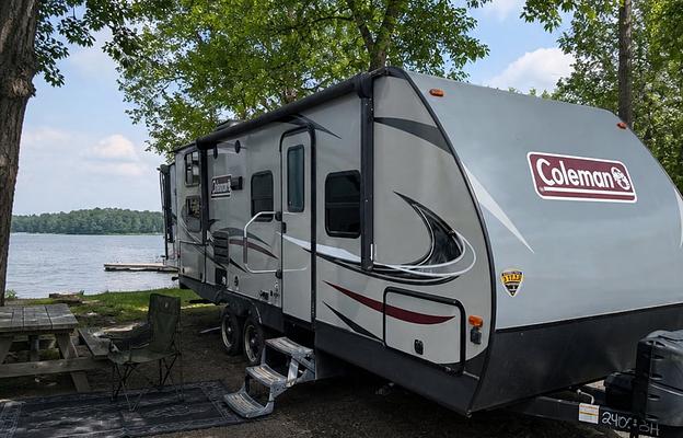 2019 Dutchmen RV Coleman Light 2405BH