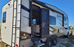 2023 Avenue All-Access 22ML RV rental photo 2