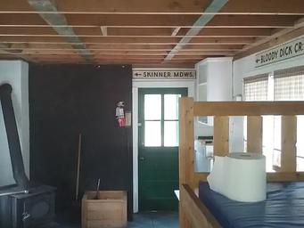 Bloody Dick Cabin