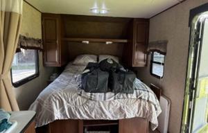 Fully stocked bunkhouse - Pet friendly - Sleeps 5!