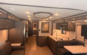 RIVIERA COACH