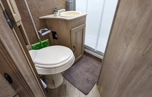 Free Wifi | Easy to Drive | Sleeps 7 | Big Battery