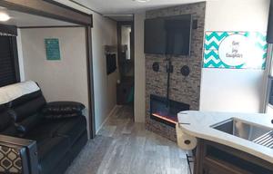 2021 Prime Time RV Avenger ATI 28DBS