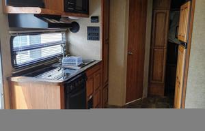 23' ROCKWOOD ROO SLEEPS 10 COMES FULLY STOCKED