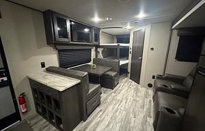 Bunkhouse - Outdoor Kitchen - Delivery Available