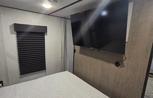 2020 Keystone RV Hideout 31BHDSWE