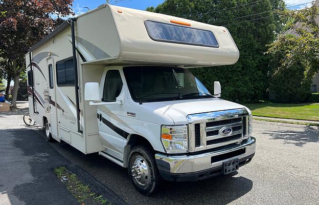 2018 Coachmen Leprechaun