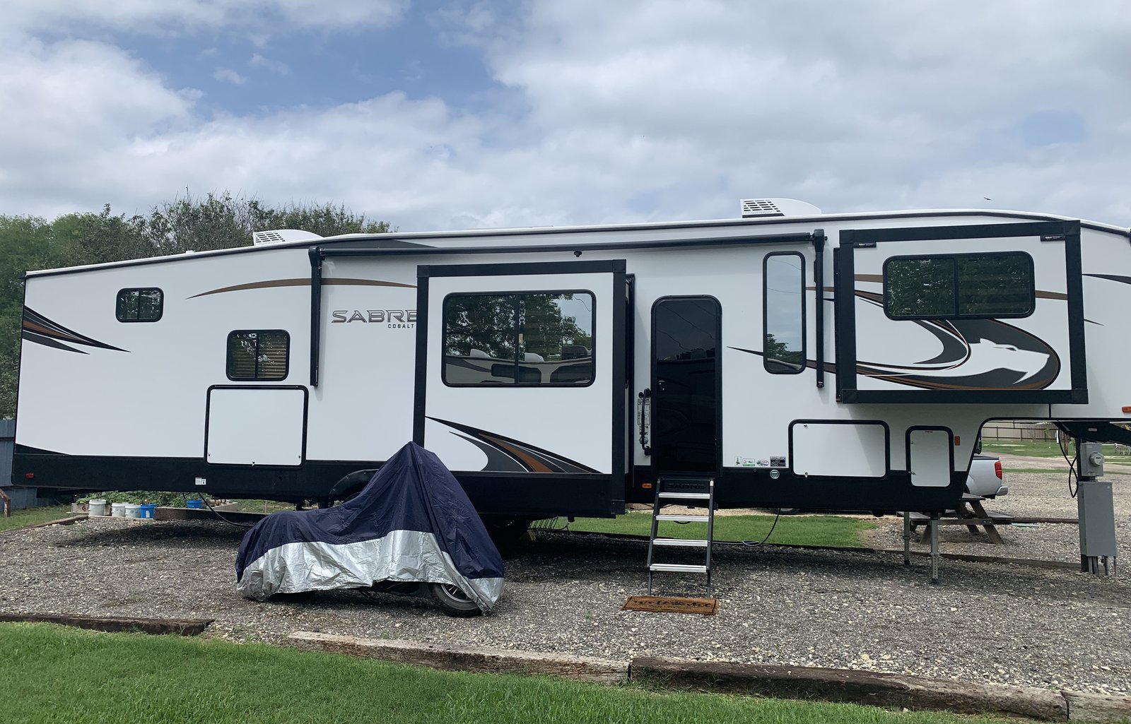 2023 Forest River Rv Sabre 37FLH