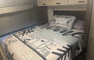 33ft Sunseeker special Bunkhouse Edition - "Sonny"