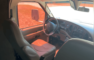2008 Winnebago Cambria 27K RV rental photo 8