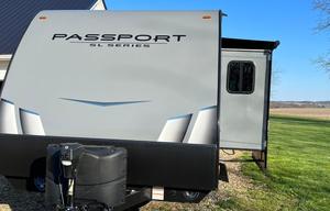 2022 Passport SL 282QB RV rental photo 4