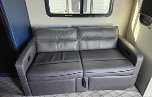 2023 Cougar 2700bh RV rental photo 2