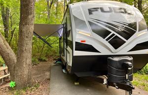 2022 Fuel 305 RV rental photo 19