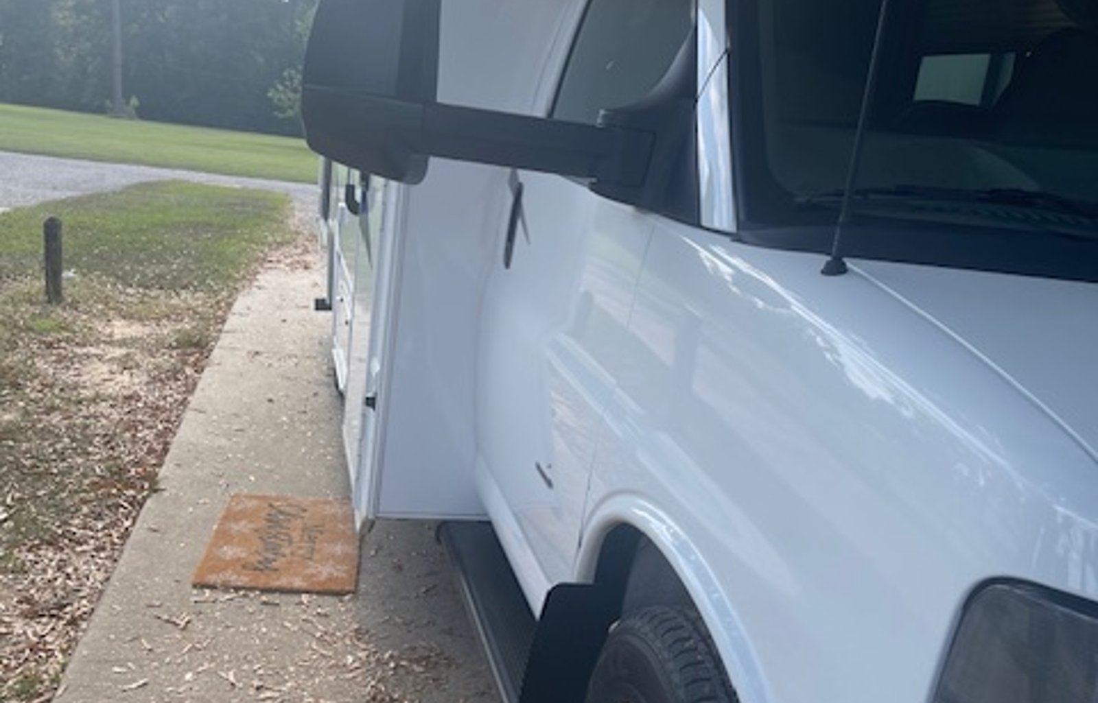 2025 Thor Motor Coach Magnitude GA22 Chevy