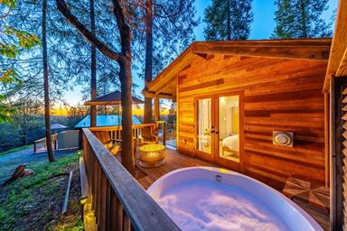 Reverie retreat