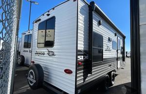 Fully Stocked 2024 Jayco Jay Flight 210QBW
