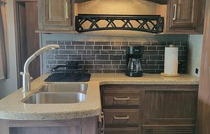 2016 Cougar 337FLS RV rental photo 19