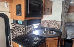 2013 Thor Motor Coach Four Winds 23U RV rental photo 10