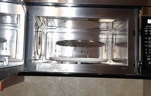 Winnebago Vista 35F (2 toilets / 1.5 bath)