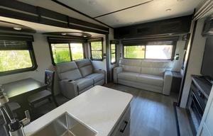 Luxurious Arizona Adventurers