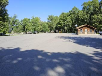 Lakeview Park entrance 