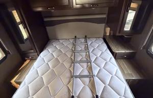 A9 Luxury Thor Sleeps 8 w/ Starlink Private Master