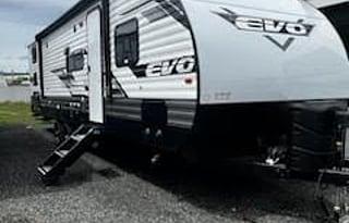 Ellie- 2023 Forest River RV EVO Lite 2750QBX