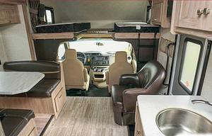 2019 Forest River RV Sunseeker 2650 -27 foot