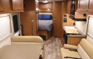 "Daphne" the Winnebago Minnie Winnie 25B