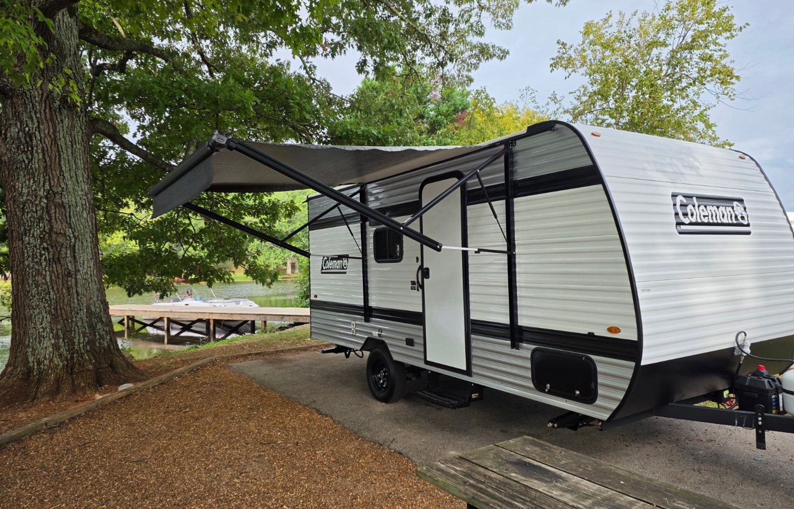 2027 Coleman 17B – Delivery Only, Sleeps 5