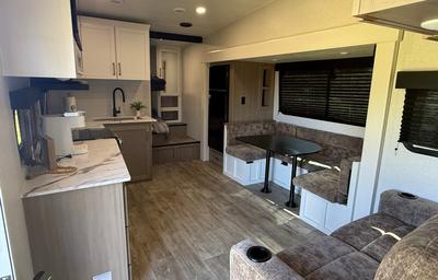 2026 Jayco Eagle SLE 28BHU RV rental photo 2