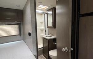 2021 Thor Motor Coach - Freedom Elite
