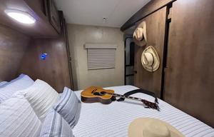 2016 Cruiser Fun Finder Xtreme Lite Travel Trailer