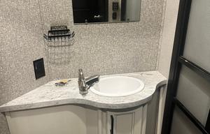 2022 Highland Ridge RV Roamer RF364BHS RV rental photo 3