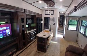 The whole family 2 bedroom + loft