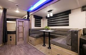 **Alpha Wolf Bunk House-Beautiful!**