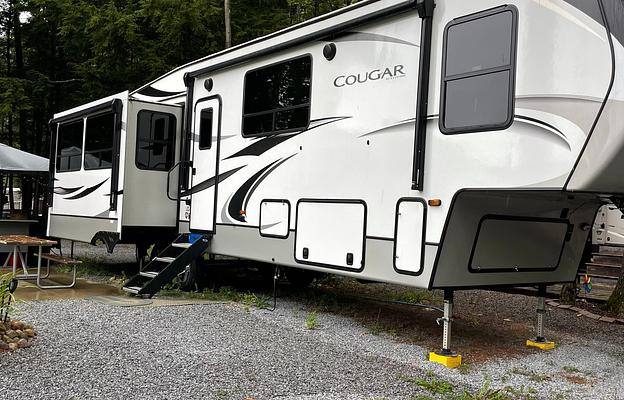 2021 Keystone Cougar 368MBI Fifth Wheel