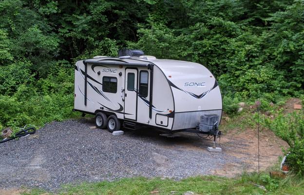 2017 Venture RV Sonic SN190VRB