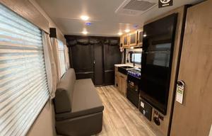 2024 Grey Wolf Getaway - Black Label 18RRBL
