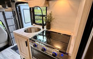 Family&Pet Friendly - 2024 Forest River SUNSEEKER