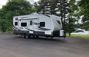2015 Palomino Puma Unleashed 24’