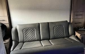 Bonnaroo Friendly RV w/4 Bunks! **Delivery Only**