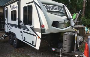 2021 20' Winnebago Minnie Winnie 1708FB