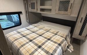 Delivery-Setup included | Sleeps 8 | Starlink WiFi